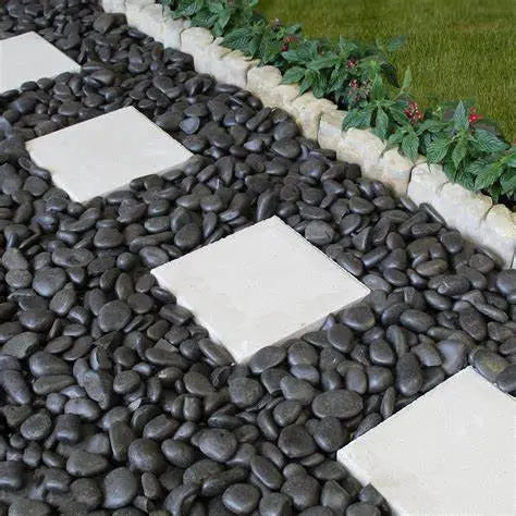Black Polished Garden Stone - Land Supply Canada